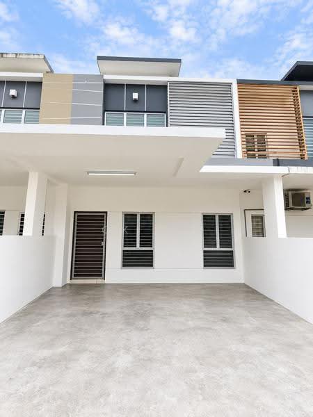 Rumah Teres 2-Tingkat untuk Dijual di Setia Ecohill (Semenyih) - CK Law - Exterior - PropertyGuru.com.my