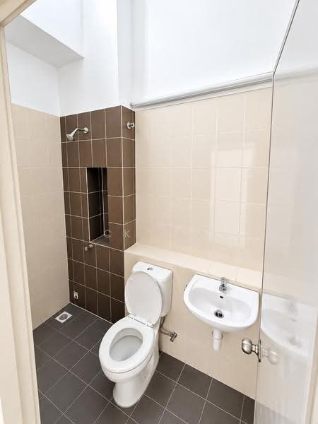Rumah Teres 2-Tingkat untuk Dijual di Setia Ecohill (Semenyih) - CK Law - Bathroom - PropertyGuru.com.my