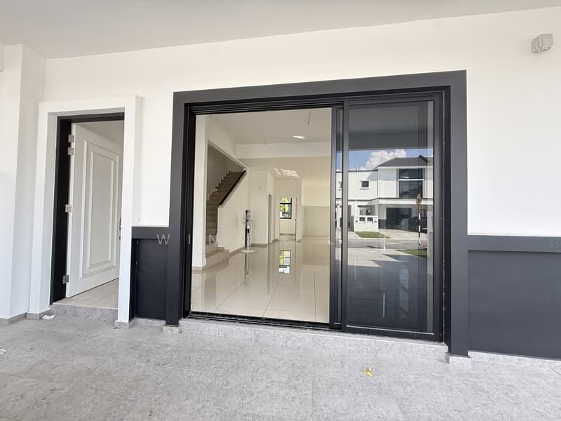 2-storey Terraced House for Sale in Iskandar Puteri (Nusajaya) (Johor) - Winnie Lau - Entrance - PropertyGuru.com.my