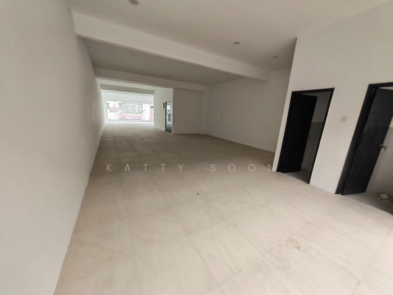 Shop / Office for Rent in Bandar Sungai Long (Selangor) - Katty Soon - Interior - PropertyGuru.com.my
