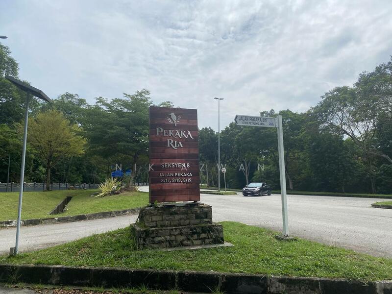 Untuk Dijual - (9698 SF, Corner Lot, Guarded & Gated Residence) Bungalow Land, Pekaka Ria, Sek 8, Kota Damansara