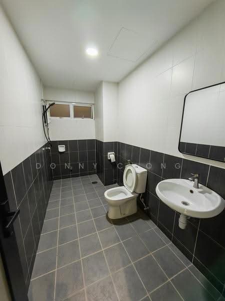 Kondominium untuk Disewa di Kelana Sentral - Donny Chong - Common Bathroom - PropertyGuru.com.my