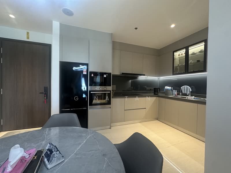Servis Apartment untuk Disewa di Marriott Residence @ Gurney - Gina Tan - Kitchen - PropertyGuru.com.my