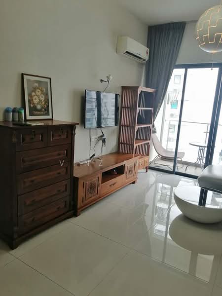 Kondominium untuk Disewa di Amberside @ Country Garden Danga Bay - Vinz Ang - Living Room - PropertyGuru.com.my