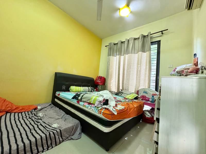 Rumah Banglo untuk Dijual di Aman Perdana (Kapar) - Rylin Tan - Bedroom - PropertyGuru.com.my
