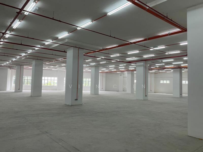 Warehouse middle floor