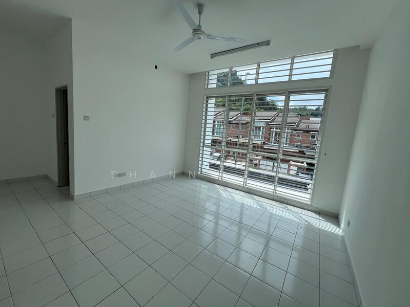 2-storey Terraced House for Sale in Bandar Sungai Long (Selangor) - Shanny Tan - Living Room - PropertyGuru.com.my