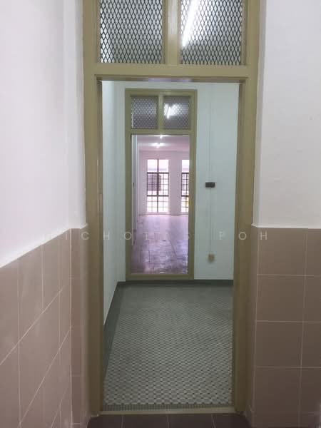 Condominium for Rent at Allamanda - Nicholas Poh - Corridor - PropertyGuru.com.my