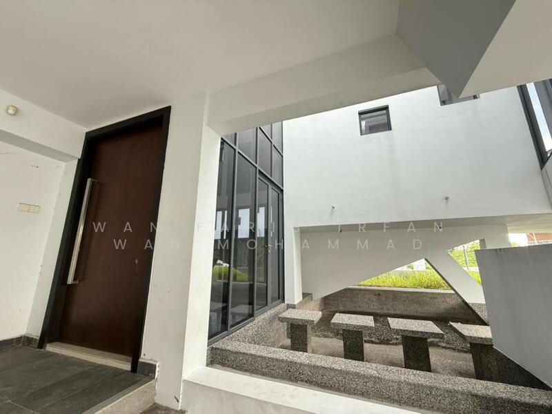 Bungalow for Sale in Alam Nusantara (Setia Alam) - Wan Faris Irfan Wan Mohammad - Entrance - PropertyGuru.com.my