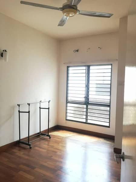Townhouse for Sale in 16 Sierra (Puchong) - Jeanne Hor - Bedroom 2 - PropertyGuru.com.my