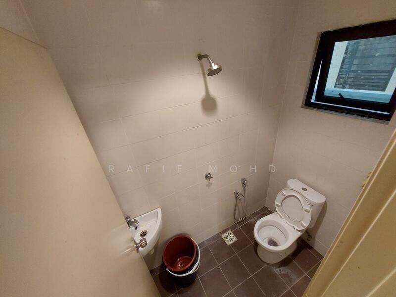 Serin Residency untuk Untuk Disewa - RM 3,200 /bulan, Mac 2026 - Bathroom - PropertyGuru.com.my