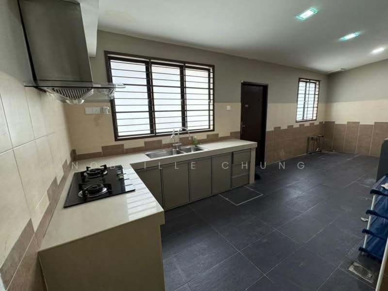Terraced House for Rent in Putra Avenue (Subang Jaya) - Nobeille Chung - Kitchen - PropertyGuru.com.my