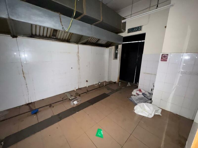 Shop / Office for Rent in Metro Prima (Kepong) - See Hui Tan - Kitchen - PropertyGuru.com.my