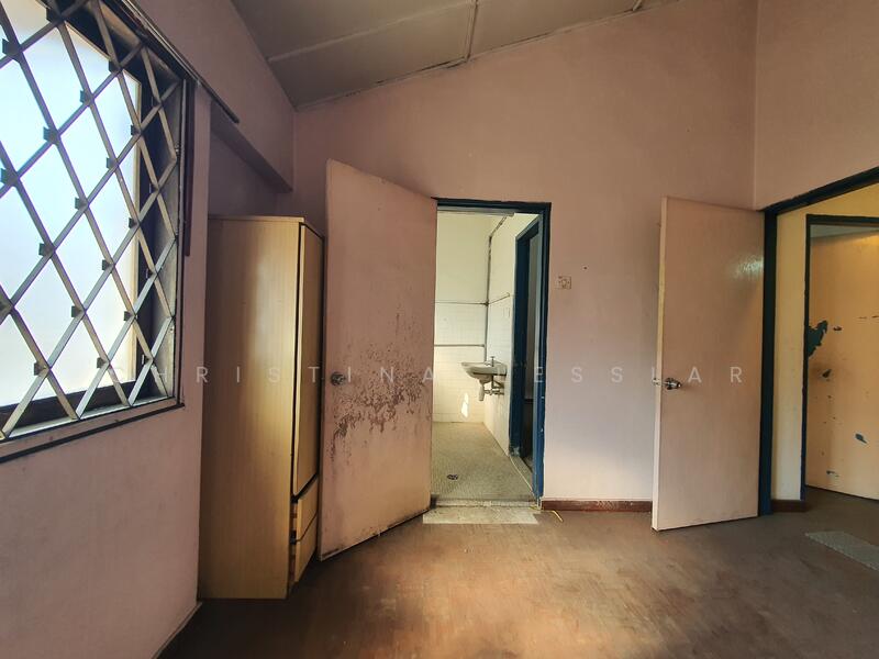 2-storey Terraced House for Sale in SS2 (Petaling Jaya) - Christina Lesslar - Bedroom 2 - PropertyGuru.com.my
