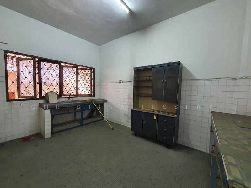 2-storey Terraced House for Sale in SS2 (Petaling Jaya) - Christina Lesslar - Kitchen - PropertyGuru.com.my