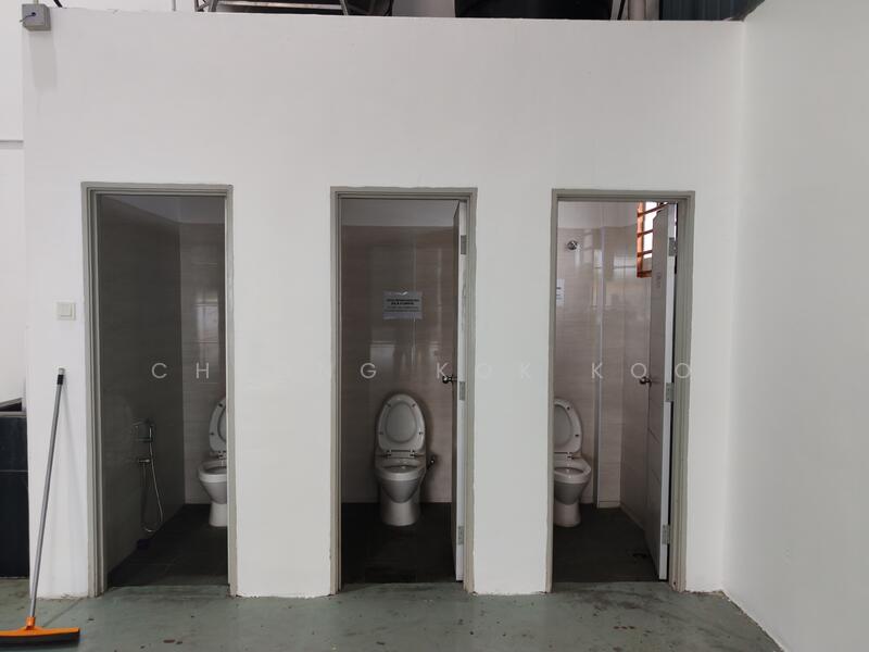 Kilang untuk Disewa di Bandar Baru Nilai (Nilai) - Cheong Kok Koo - Bathroom - PropertyGuru.com.my