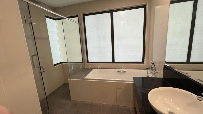 Bungalow House for Sale in Cyberjaya (Selangor) - Izza Is - Bathroom - PropertyGuru.com.my