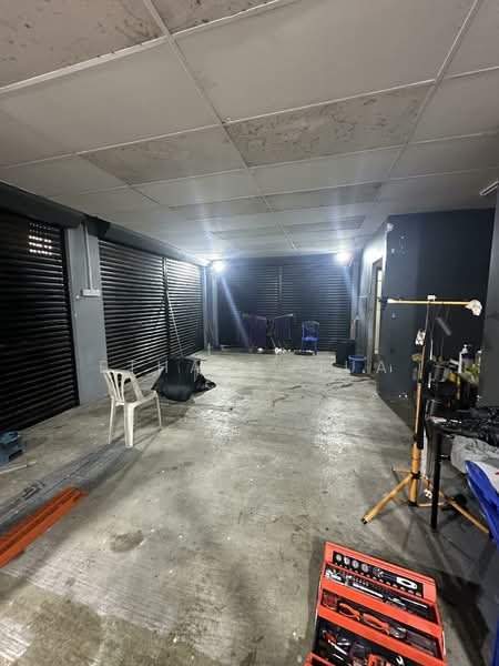 Shop for Rent in South Port (Pelabuhan Selatan) (Port Klang (Pelabuhan Klang)) - Ethan Chua - Car Park - PropertyGuru.com.my