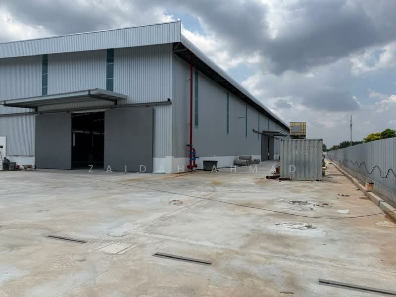 Factory for Sale in Kampung Teluk Mengkuang (Telok Panglima Garang) - Zaidah Ahmad - Exterior - PropertyGuru.com.my