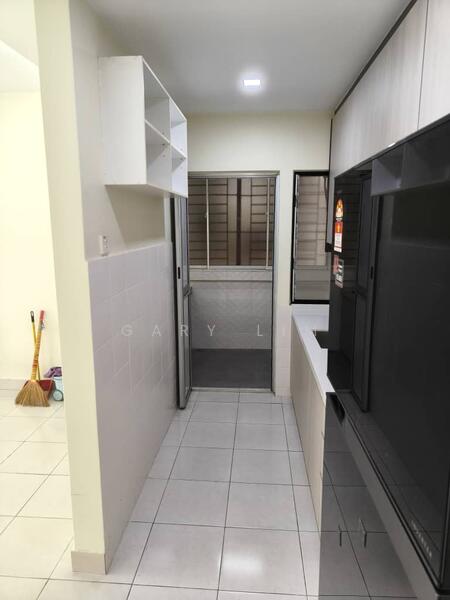 Service Residence for Sale at Serviced Residence @ Pelangi Damansara Sentral - Gary Lim - Kitchen - PropertyGuru.com.my