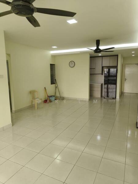 Service Residence for Sale at Serviced Residence @ Pelangi Damansara Sentral - Gary Lim - Living Room - PropertyGuru.com.my