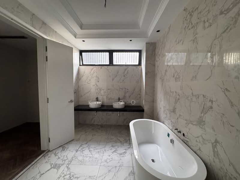 Zero-Lot Bungalow for Sale in Telok Panglima Garang (Selangor) - KJ Ooi - Bathroom - PropertyGuru.com.my