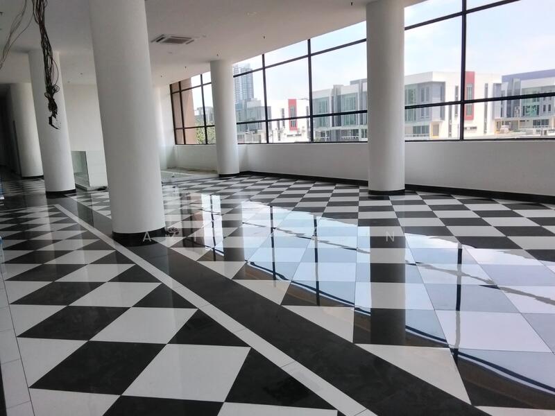 Hotel / Resort untuk Dijual di Taman Kota Syahbandar (Melaka City) - Azie Nordin - Lobby - PropertyGuru.com.my