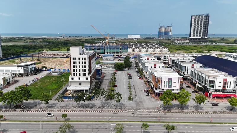 Hotel / Resort untuk Dijual di Taman Kota Syahbandar (Melaka City) - Azie Nordin - Exterior - PropertyGuru.com.my