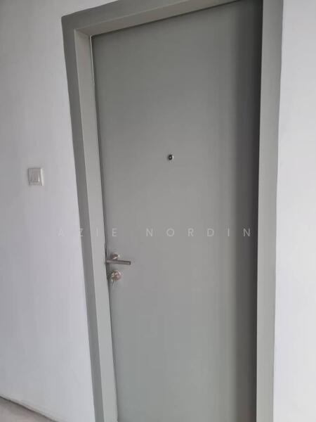 Hotel / Resort untuk Dijual di Taman Kota Syahbandar (Melaka City) - Azie Nordin - Entrance - PropertyGuru.com.my