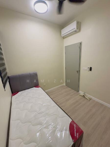 For Rent - Lakefront Residence