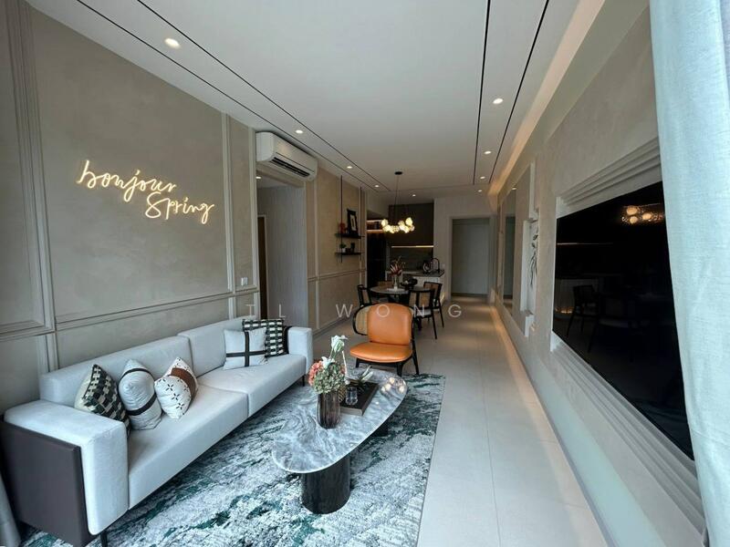 Servis Apartment untuk Dijual di Stellaris @ Riana Dutamas - TL Wong - Living Room - PropertyGuru.com.my