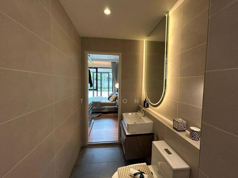 Servis Apartment untuk Dijual di Stellaris @ Riana Dutamas - TL Wong - Bathroom - PropertyGuru.com.my