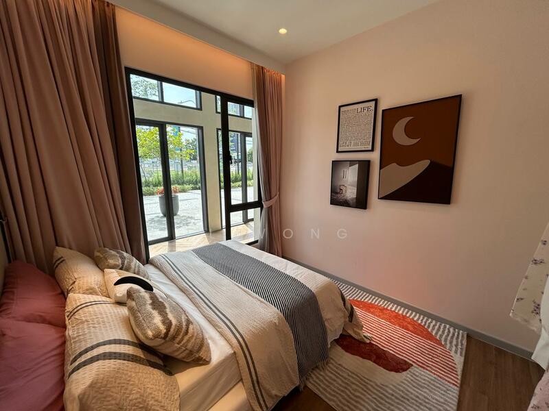 Servis Apartment untuk Dijual di Stellaris @ Riana Dutamas - TL Wong - Bedroom - PropertyGuru.com.my