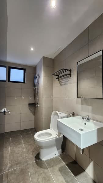 Kediaman Servis untuk Disewa di M Luna - Evelyn Ong - Bathroom - PropertyGuru.com.my