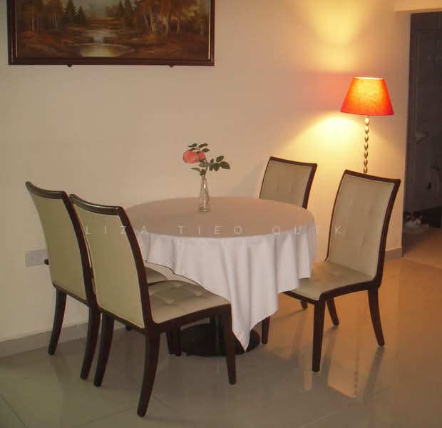 Rumah Teres 2 Tingkat untuk Disewa di Seksyen 17 (Petaling Jaya) - Liza Tieo Quek Hoon - Dining Room - PropertyGuru.com.my