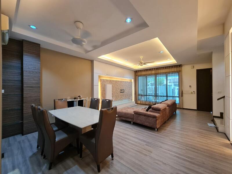 Rumah Teres 3 Tingkat untuk Dijual di Bandar Bayan Bahru (Bayan Lepas) - Simon Saw - Living Room - PropertyGuru.com.my