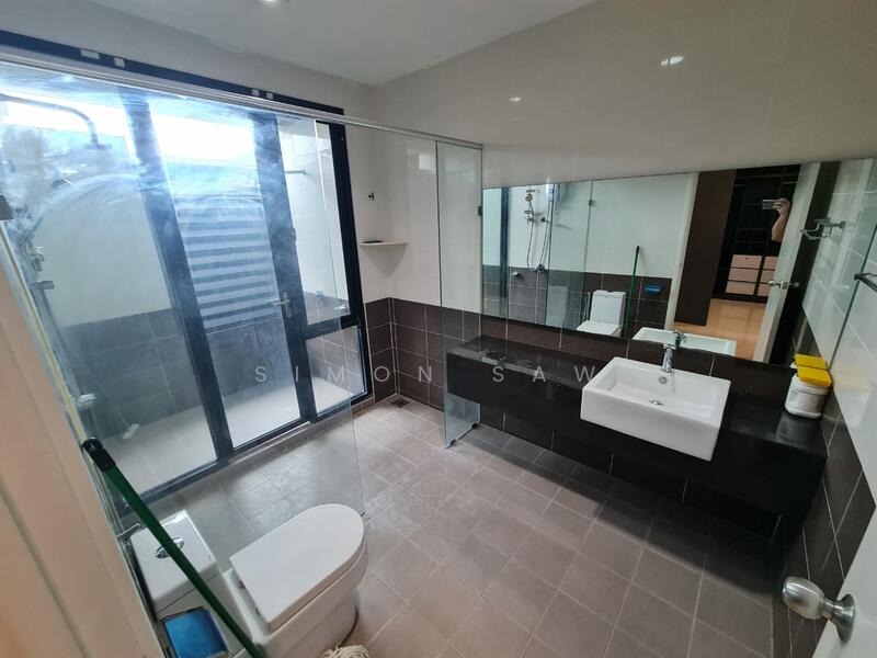 Rumah Teres 3 Tingkat untuk Dijual di Bandar Bayan Bahru (Bayan Lepas) - Simon Saw - Bathroom - PropertyGuru.com.my
