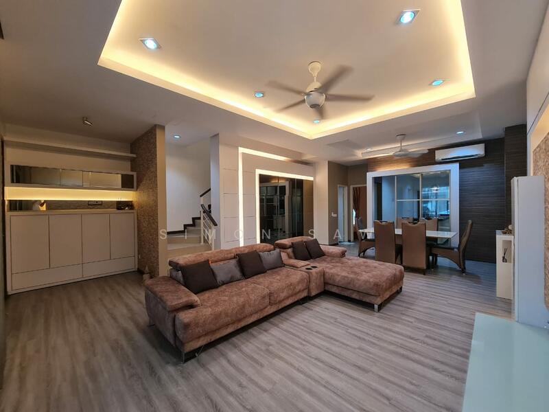 Rumah Teres 3 Tingkat untuk Dijual di Bandar Bayan Bahru (Bayan Lepas) - Simon Saw - Living Room - PropertyGuru.com.my