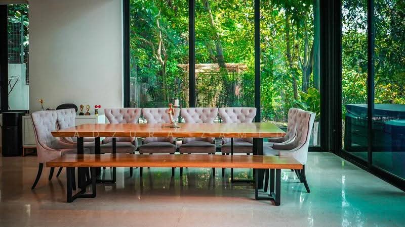 Bungalow House untuk Dijual di Kayangan Heights (Shah Alam) - Adzura Zamedin - Dining Room - PropertyGuru.com.my
