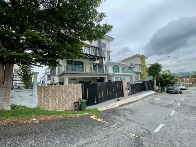 Semi-Detached House for Sale in Bandar Mahkota Cheras (Cheras) - Steven Tay - Exterior - PropertyGuru.com.my