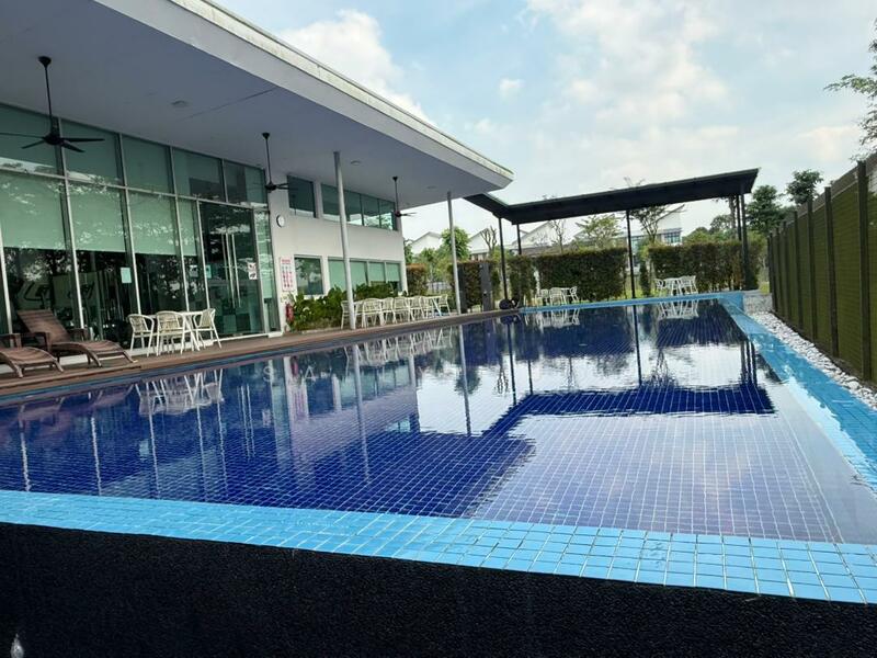 2-storey Terraced House for Sale in Taman Mount Austin (Tebrau) - Sally Tuo - Pool - PropertyGuru.com.my