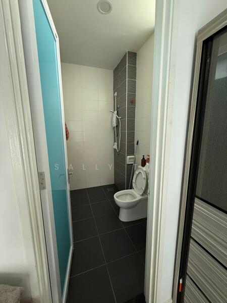 2-storey Terraced House for Sale in Taman Mount Austin (Tebrau) - Sally Tuo - Bathroom - PropertyGuru.com.my