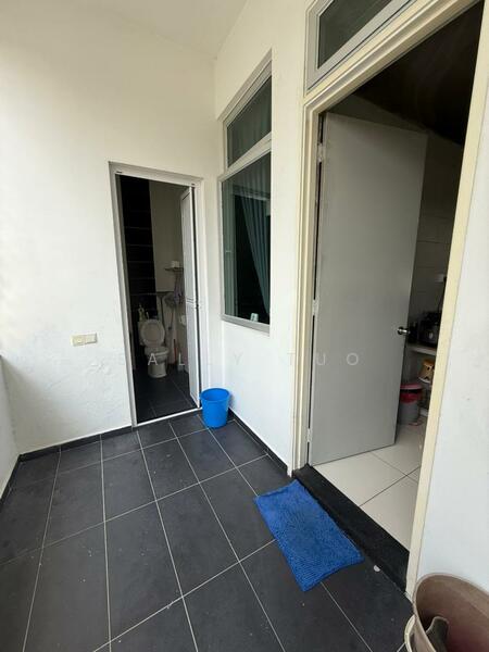 2-storey Terraced House for Sale in Taman Mount Austin (Tebrau) - Sally Tuo - Balcony - PropertyGuru.com.my