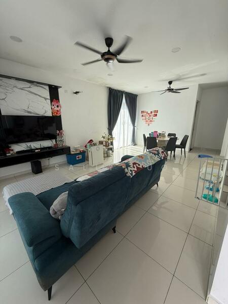 2-storey Terraced House for Sale in Taman Mount Austin (Tebrau) - Sally Tuo - Living Room - PropertyGuru.com.my