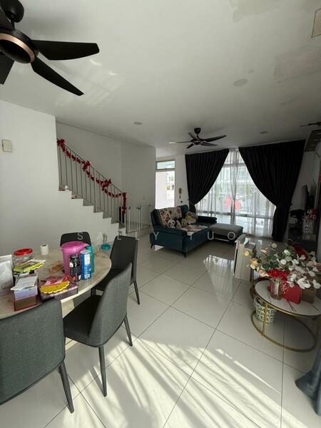 2-storey Terraced House for Sale in Taman Mount Austin (Tebrau) - Sally Tuo - Living Room - PropertyGuru.com.my