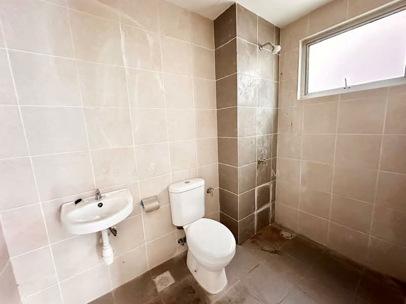 Townhouse for Sale in Dengkil (Selangor) - Baxter Lim - Bathroom - PropertyGuru.com.my