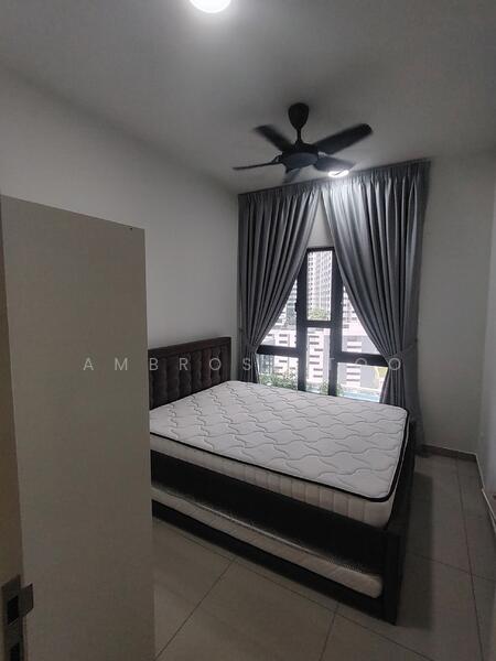 2nd bed room no attach bath room