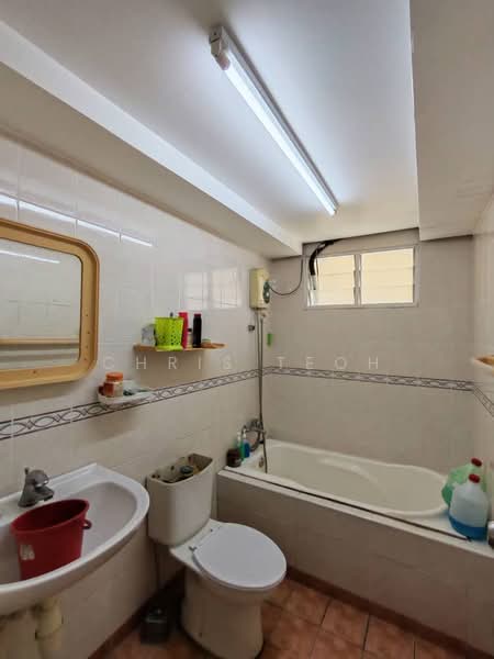Greenlane Park untuk Untuk Dijual - RM 530,000, Mac 2026 - Bathroom - PropertyGuru.com.my