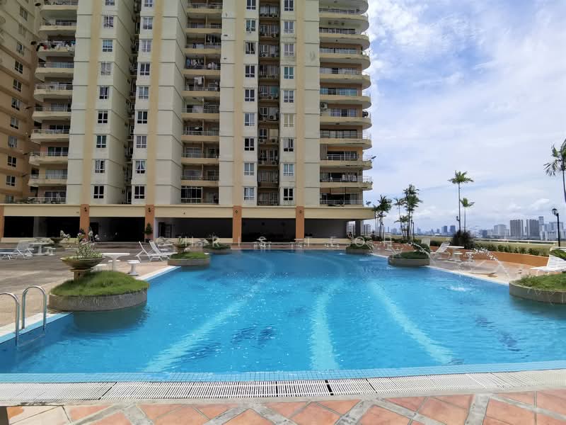 Greenlane Park untuk Untuk Dijual - RM 530,000, Mac 2026 - Pool - PropertyGuru.com.my