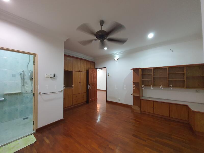 Junior Master Bedroom